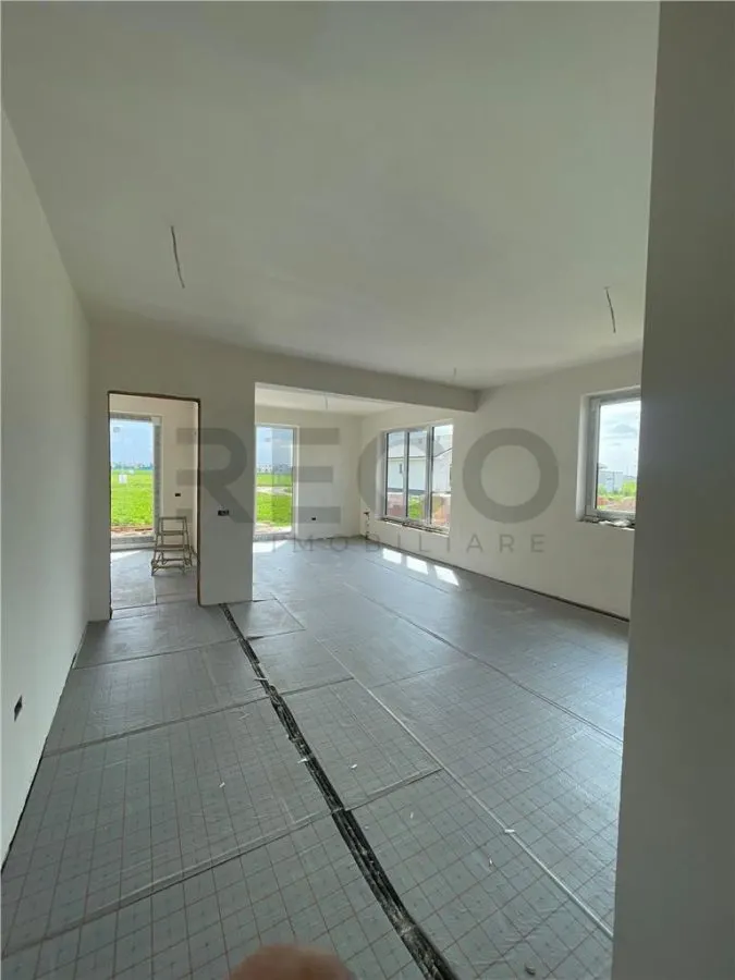 RECO apartament cu 2 camere in Santandrei - foto 1