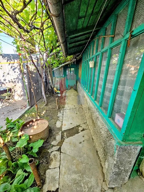 Casa batraneasca cu teren 246 mp, Radu Negru - Buzaului - foto 3