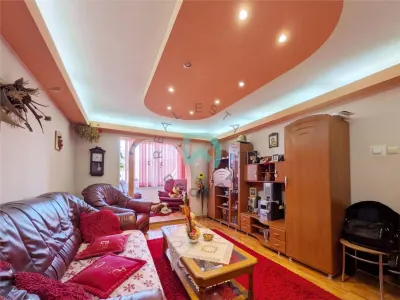 Apartament 3 camere Judetean, Brasov - Brasov