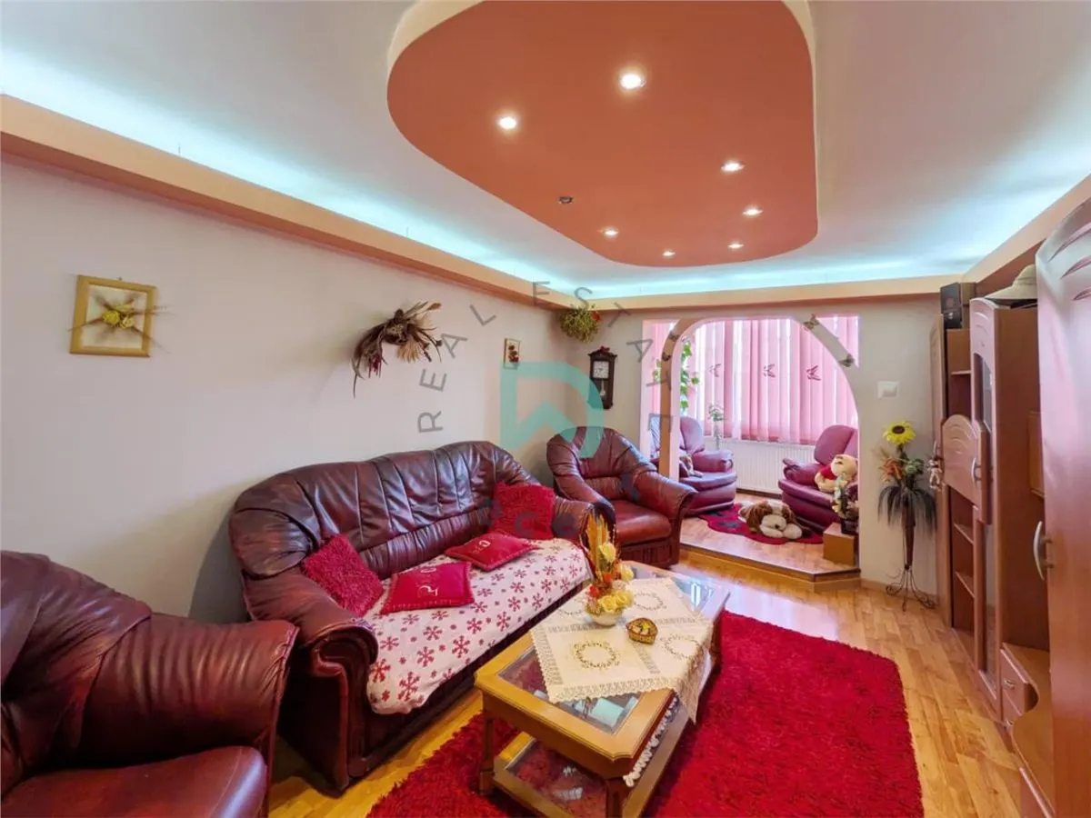Apartament 3 camere Judetean, Brasov - foto 10