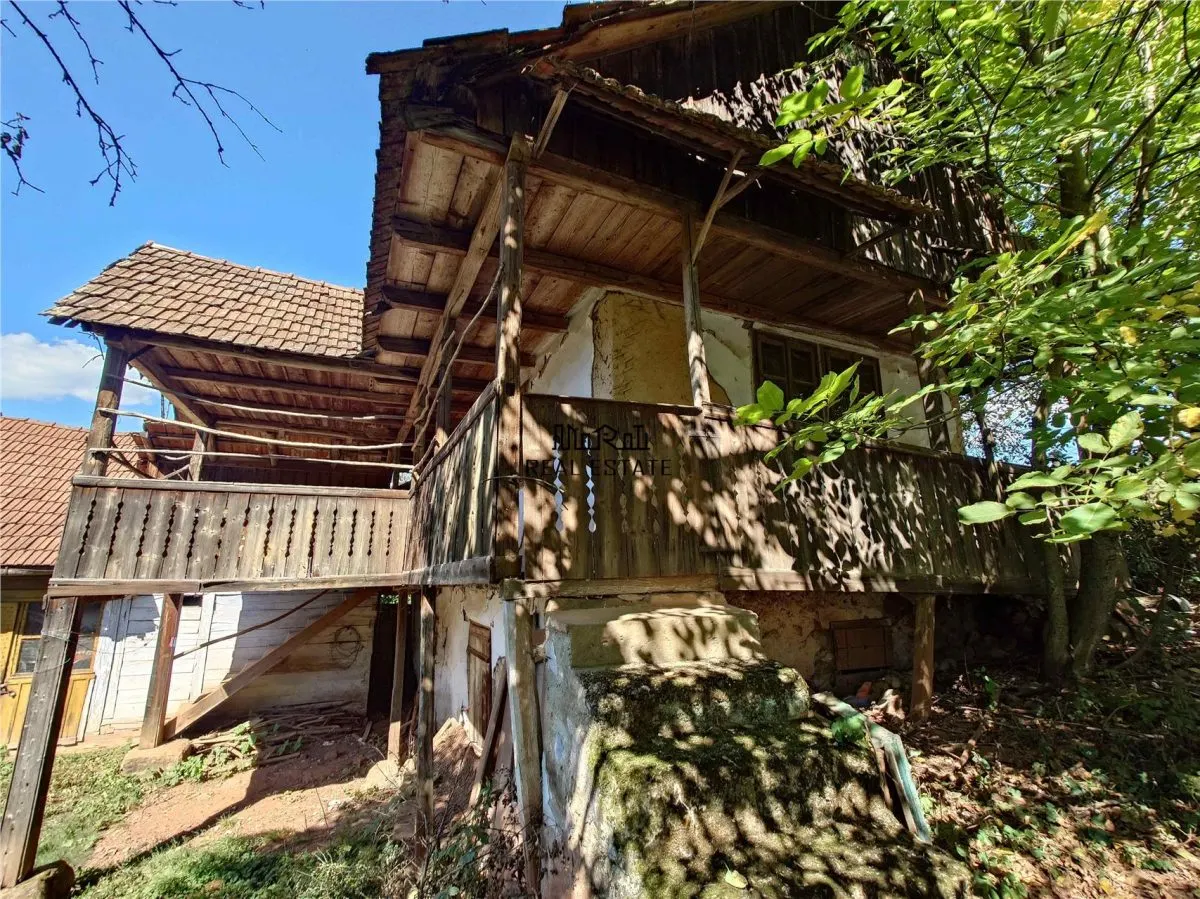 Teren intravilan si cladiri in Lunca - foto 5