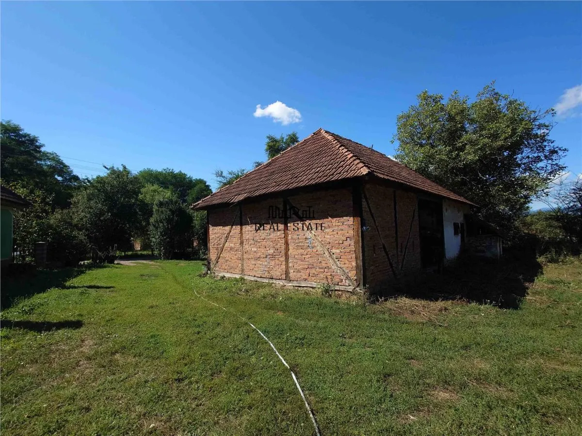 Teren intravilan si cladiri in Lunca - foto 9
