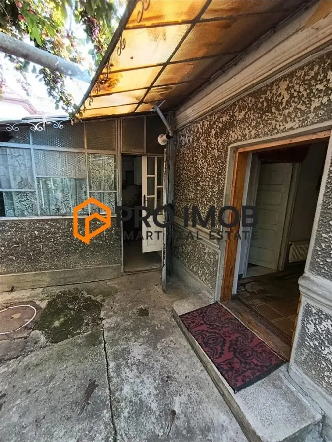 Casa tip parter zona Spiru Haret - foto 12