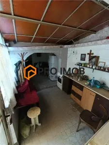 Casa tip parter zona Spiru Haret - foto 8