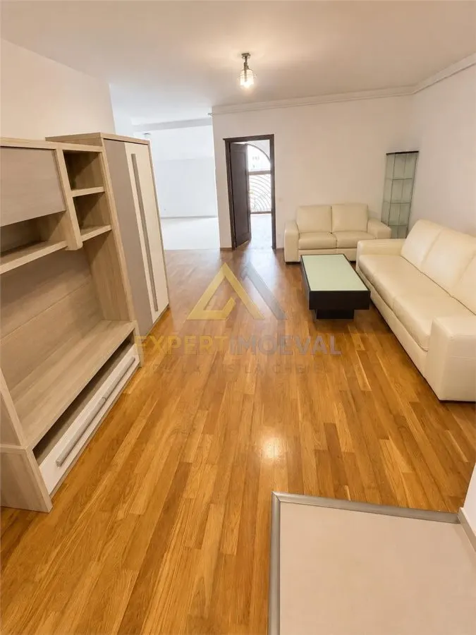 APARTAMENT DE INCHIRIAT â€“ 3 CAMERE  CENTRUL VECHI  STRADA CARPATI - foto 2