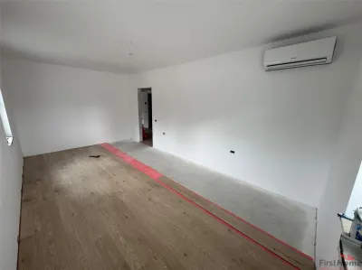 Sp comercial bloc nou, Expres Residence, 100 mp, 2 bai - foto 8