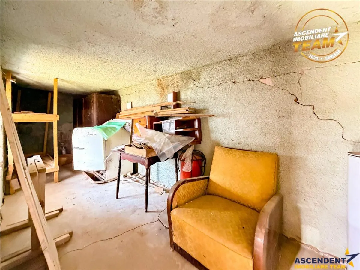 Casa din caramida cu 1.087 mp teren, pozitie centrala, utilitati la poarta, Micfalau, Covasna - foto 22