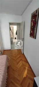 Apartament cu 3 camere decomandat  Dacia, bloc 1990 - foto 2