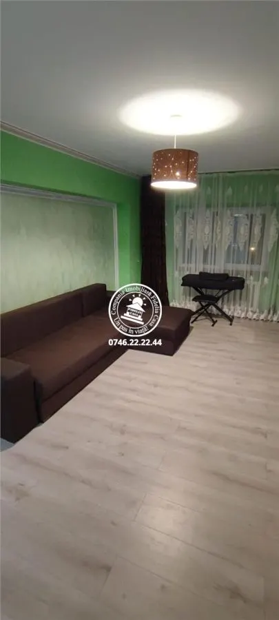 Apartament cu 3 camere decomandat  Dacia, bloc 1990 - foto 7