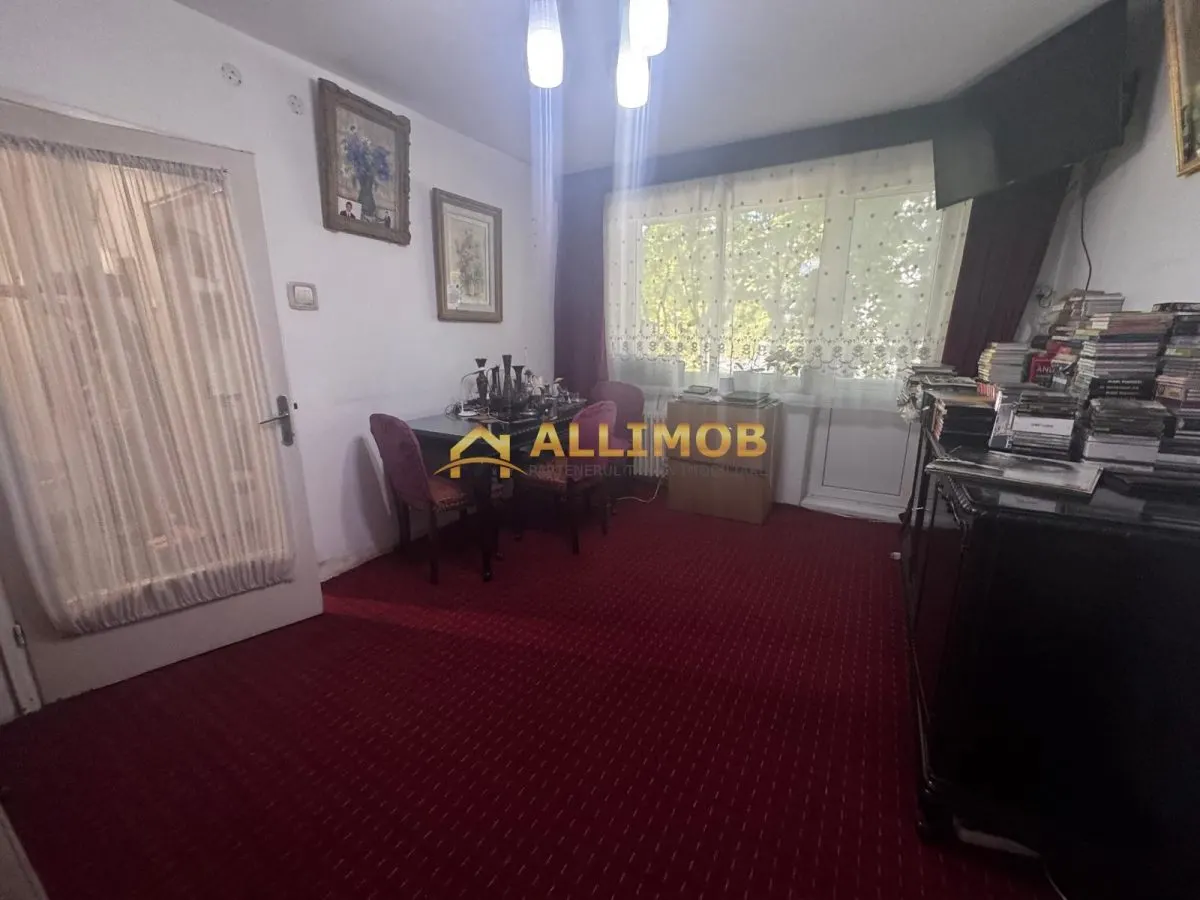 Apartament 2 camere in Ploiesti, zona Democratiei. - foto 1
