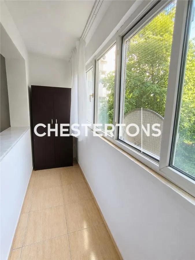 Vanzare apartament 3 camere Drumul Taberei langa parcul Moghioros si metrou - foto 5