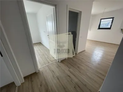 Apartament 2 camere cu balcon si parcare pe Doamna Stanca - foto 2