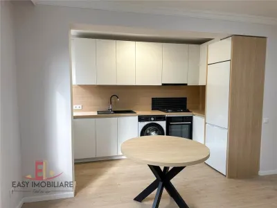 Apartament 2 camere, UMF, prima inchiriere, ultracentral, etaj 1, Targu Mures - Targu Mures