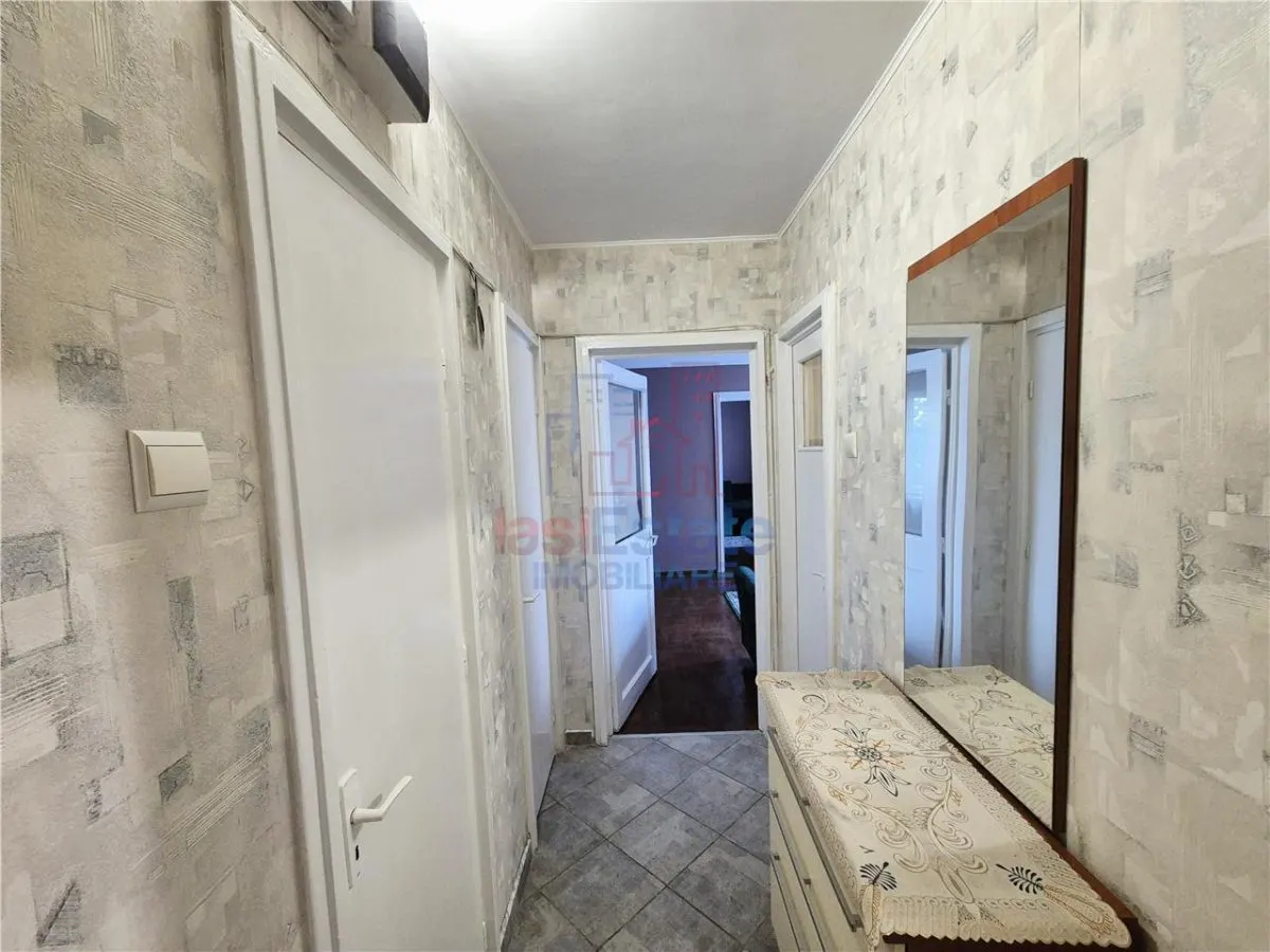 Apartament cu 2 camere Podu Ros - foto 11