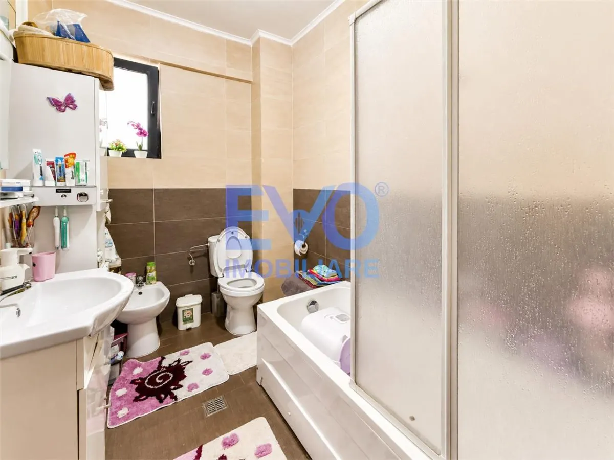 Apartament cu 2 camere, decomandat, parter, zona Galata Iasi-Voinesti - foto 8