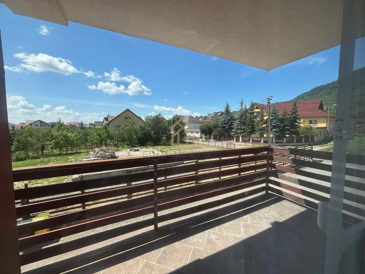Casă de închiriat P+1 cu garaj - foto 13