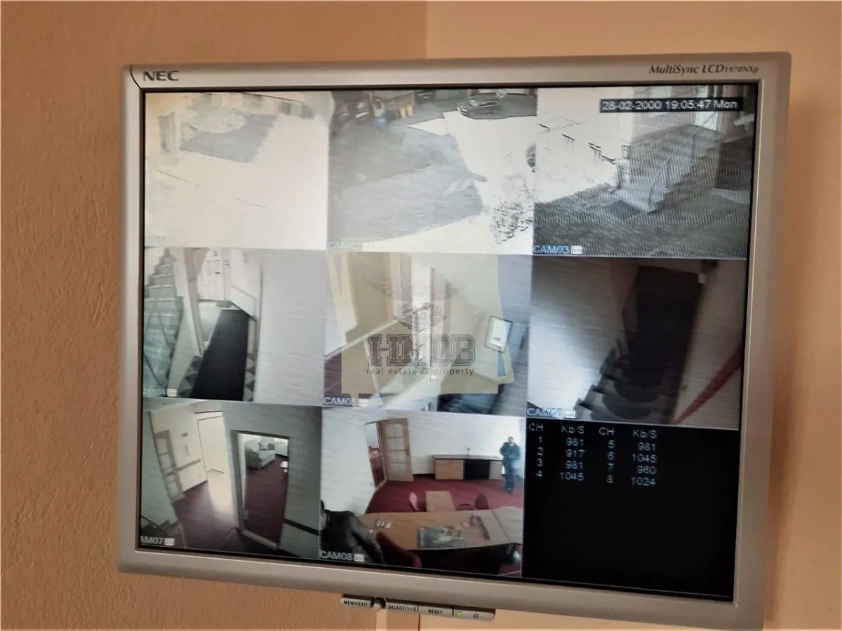 Spatiu birouri 5 camere 2 bai in zona centrala - foto 15