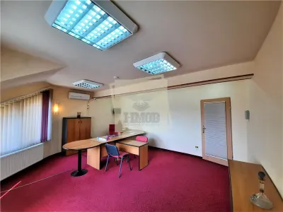 Spatiu birouri 5 camere 2 bai in zona centrala - foto 6