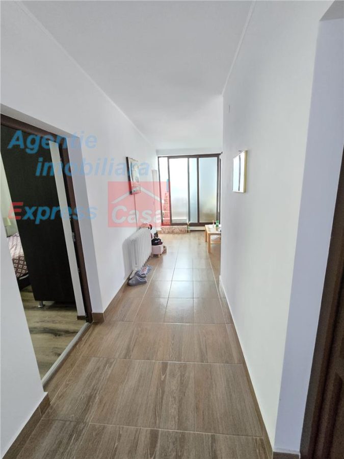 Comision 0%! Casa cu front stradal, str. Tudor Neculai, ideala clinica/cabinet/locuinta - foto 11
