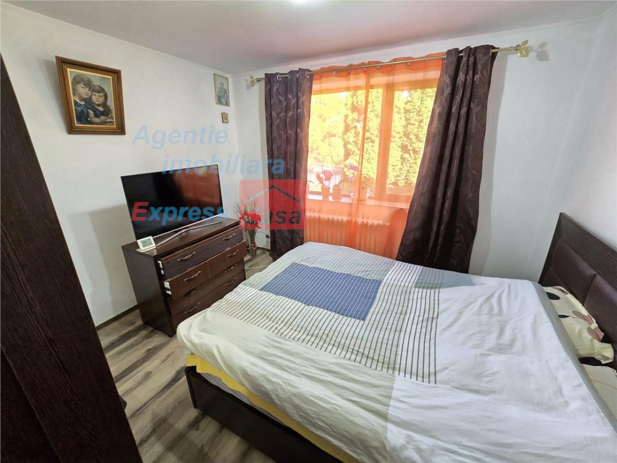 Comision 0%! Casa cu front stradal, str. Tudor Neculai, ideala clinica/cabinet/locuinta - foto 9