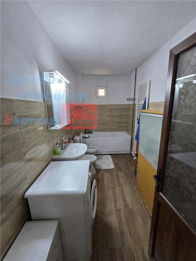 Comision 0%! Casa cu front stradal, str. Tudor Neculai, ideala clinica/cabinet/locuinta - foto 10