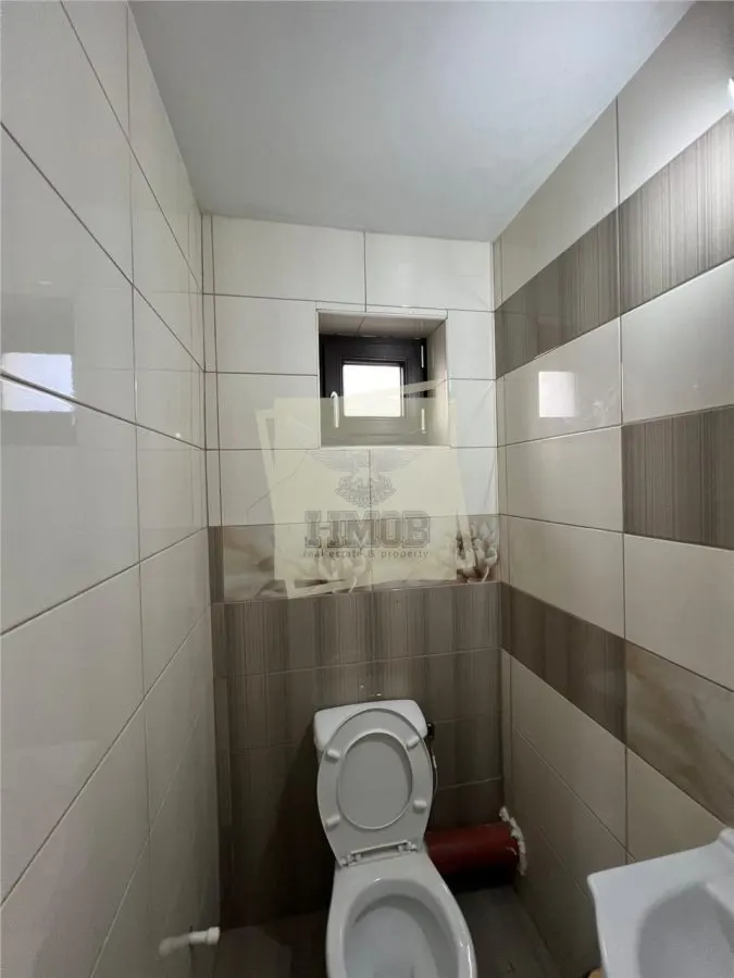 Casa  260 mpu 7 camere 5 bai filigorie teren 500 mp Selimbar - foto 19