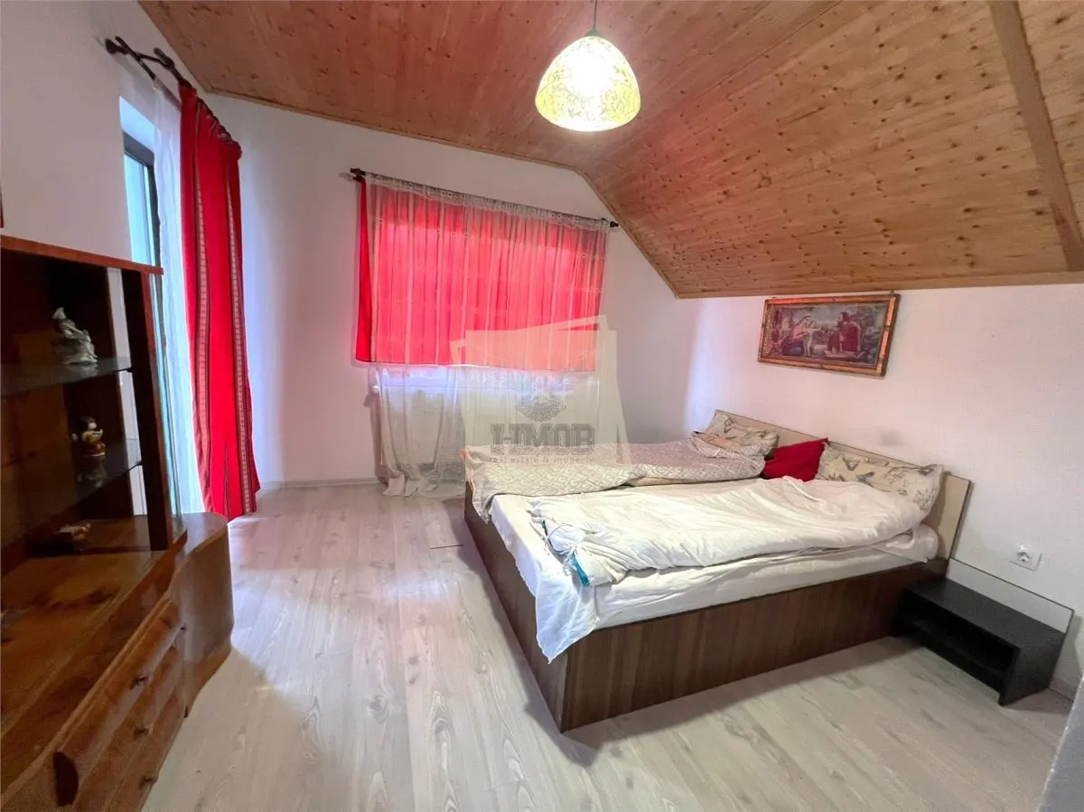 Casa  260 mpu 7 camere 5 bai filigorie teren 500 mp Selimbar - foto 8