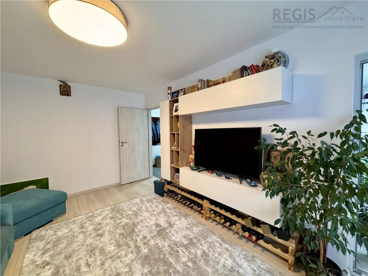 Apartament 3 camere | renovat integral | decomandat - foto 5