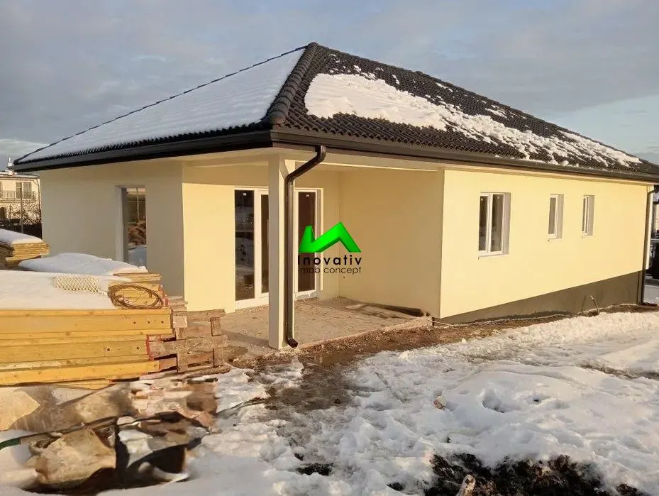 Casa individuala de vanzare 4 camere Sibiu Cisnadie - foto 2