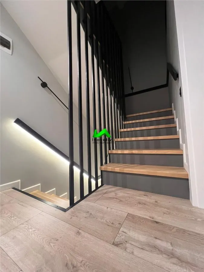 Casa LUX de vanzare 5 camere Sibiu Selimbar Triajului - foto 12