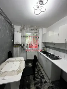 Apartament RENOVAT 2cam de inchiriat in Tataras - foto 4