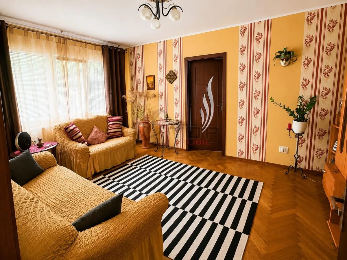 Vanzare apartament 3 camere - Podu Ros - bulevard etaj 2 - foto 4