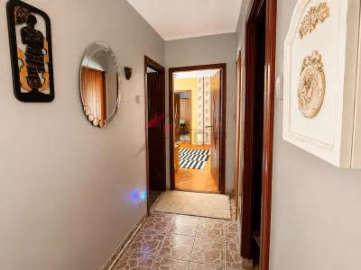Vanzare apartament 3 camere - Podu Ros - bulevard etaj 2 - foto 8