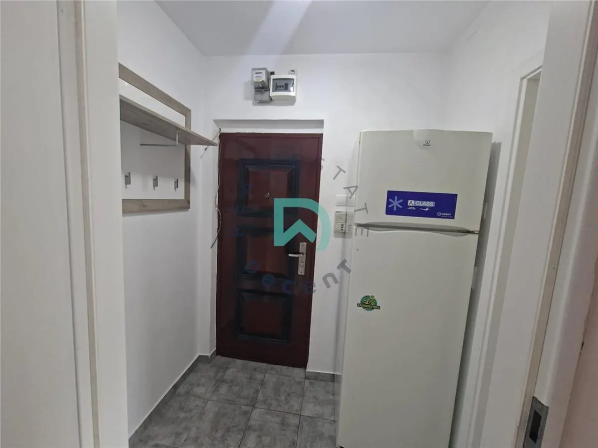 Apartament 2 camere Florilor, comision 0, etaj intermediar, loc de parcare - foto 12