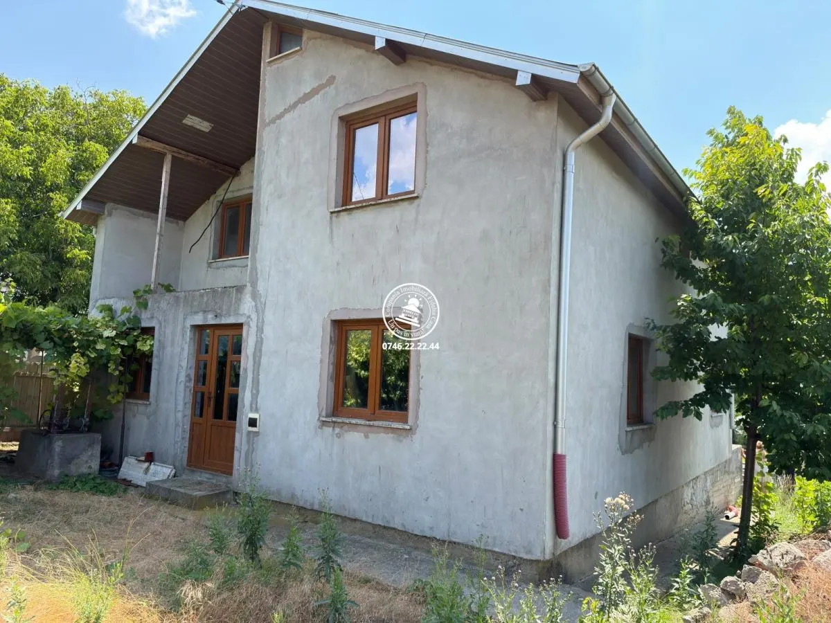 Casa 7 camere de vanzare Holboca - foto 2