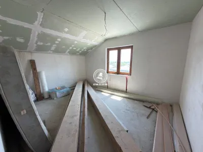 Casa 7 camere de vanzare Holboca - foto 12