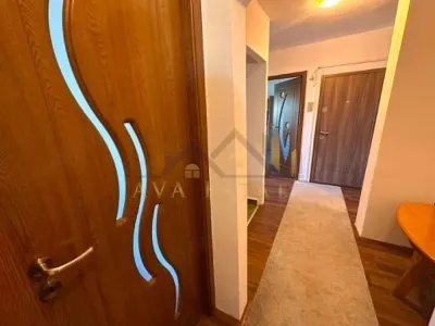 Apartament 2 camere, decomandat, 54 mp - Zona Lipovei - foto 2