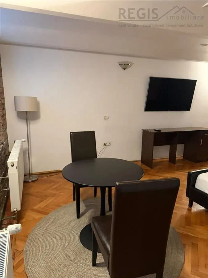 Garsoniera la pensiune in Centrul Istoric - foto 2