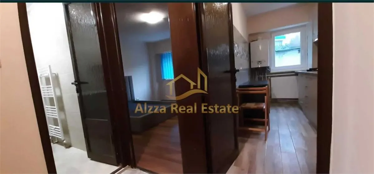 ALZZA REAL ESTATE  apartament cu 1 camere, decomandat, confort , situat in cartierul Central,Â  cu o suprafata utila de 43 mp - foto 4