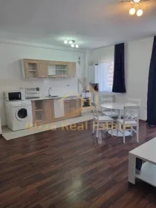 ALZZA REAL ESTATE-- apartament 1 cameră 40mp + 10mp balcon etajul 5 din 6 orientare est . Apartamentul se predă mobilat și utilat - foto 2