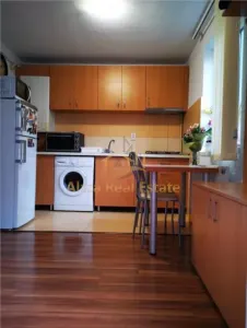 ALZZA REAL ESTATE-- Apartament 2 camere de închiriat â€“ 45 mp  confortabil, ideal pentru o persoană sau un cuplu, disponibil imediat. situat in marasti - foto 2