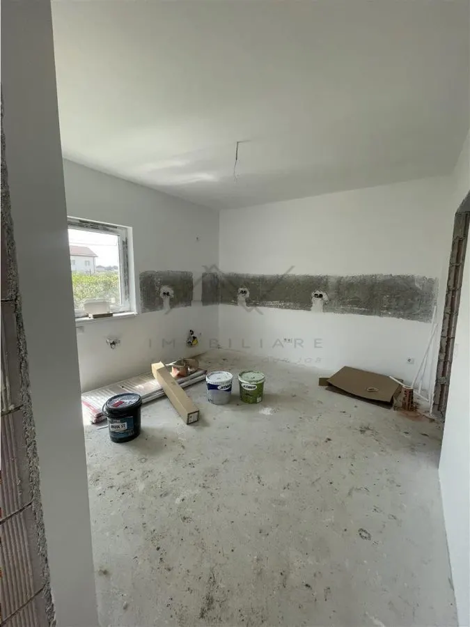 VILA INDIVIDUALA CIOROGARLA | PREDARE LA CHEIE|  DORMITOR PARTER - foto 2