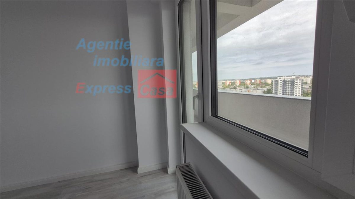 Revanzare, fara TVA: Apartament 3 camere, bloc nou, zona semicentrala - foto 13