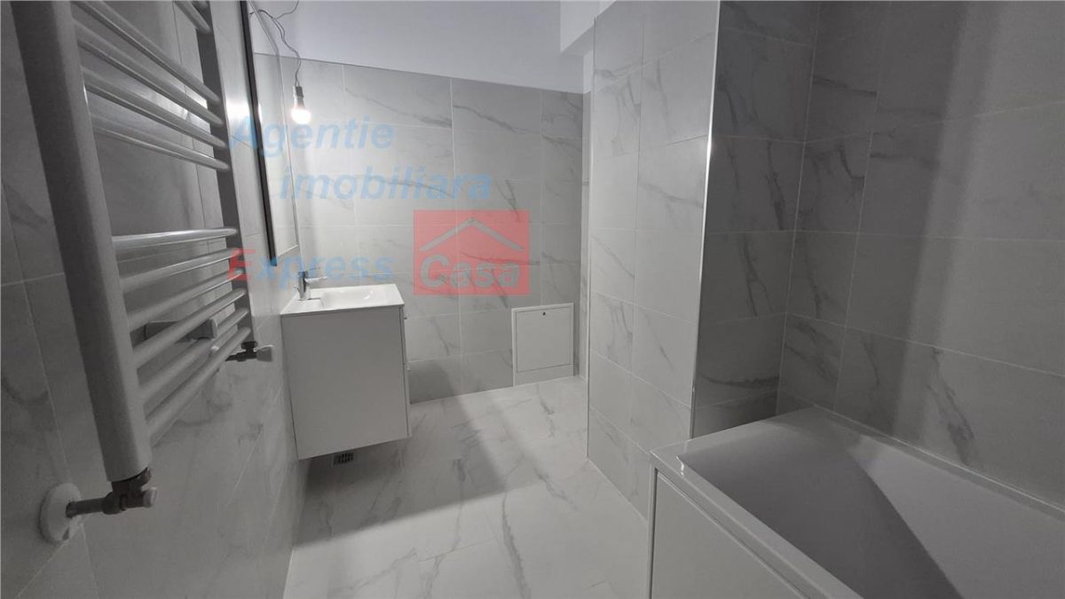 Revanzare, fara TVA: Apartament 3 camere, bloc nou, zona semicentrala - foto 25