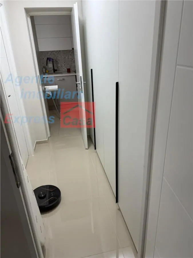 Revanzare, fara TVA: Apartament 3 camere, bloc nou, zona semicentrala - foto 8