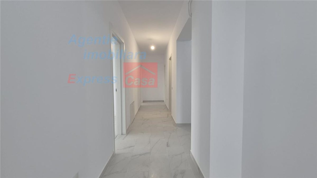 Revanzare, fara TVA: Apartament 3 camere, bloc nou, zona semicentrala - foto 9