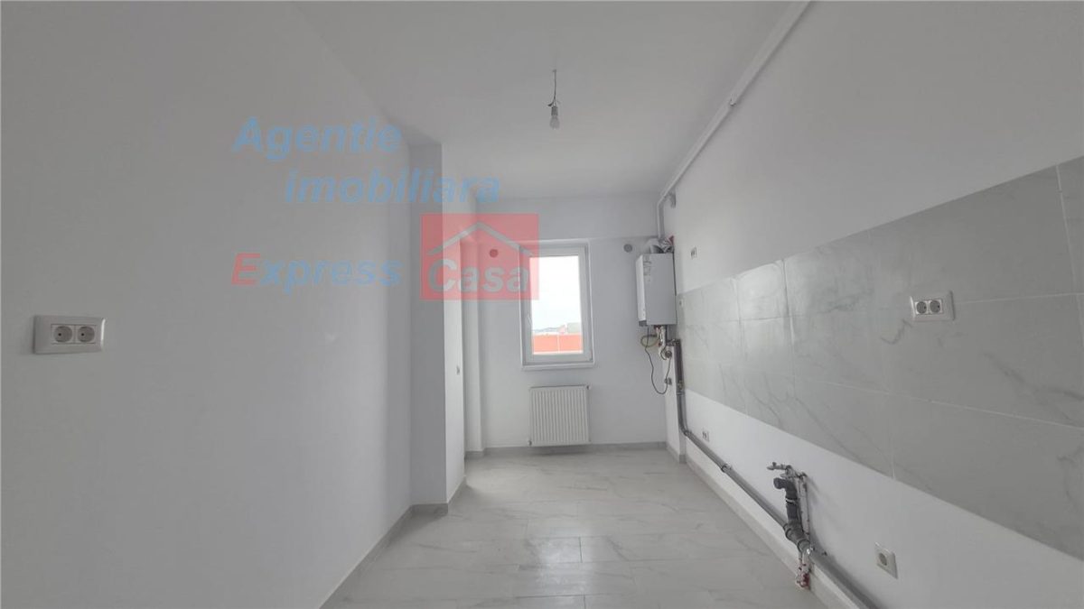 Revanzare, fara TVA: Apartament 3 camere, bloc nou, zona semicentrala - foto 10