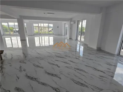 Spatiu comercial | Showroom | Birouri - foto 2