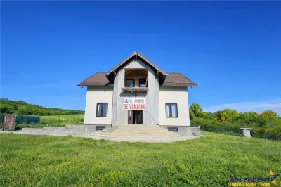 Casa noua Persani, 2022, panorama, design elegant, echipata, 1.532 mp teren - foto 2