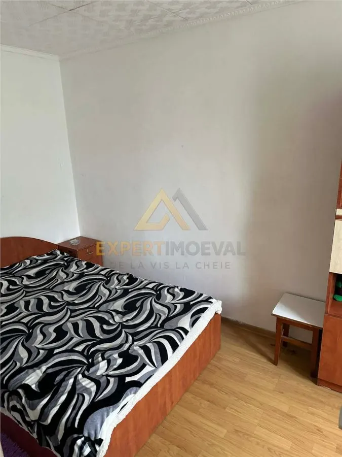Vand apartament George Enescu,  31mp, etaj 4/4 pret mic 37.000 euro - foto 6